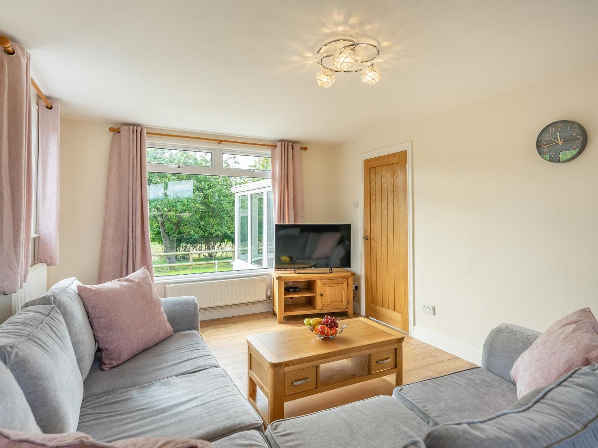 Meadowcroft Villa Bettws Disserth Exterior foto